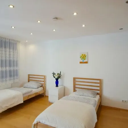 Hébergement de vacances Luxus Haus 200qm 15min. Köln/messe Leverkusen