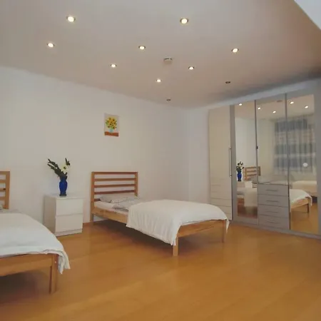 Hébergement de vacances Luxus Haus 200qm 15min. Köln/messe *